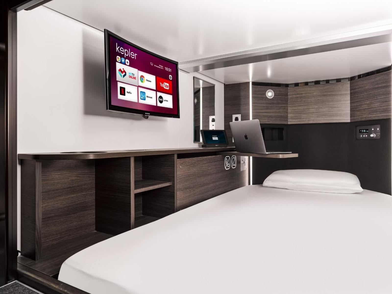 Kepler Club Riga Airport Hotel - Landside Public Area Ieki Dış mekan fotoğraf